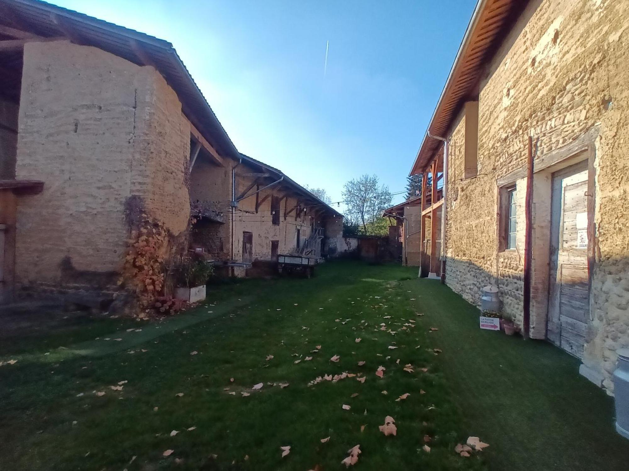 Aparthotel La Ferme De Berlioz La Cote-Saint-Andre Exteriér fotografie